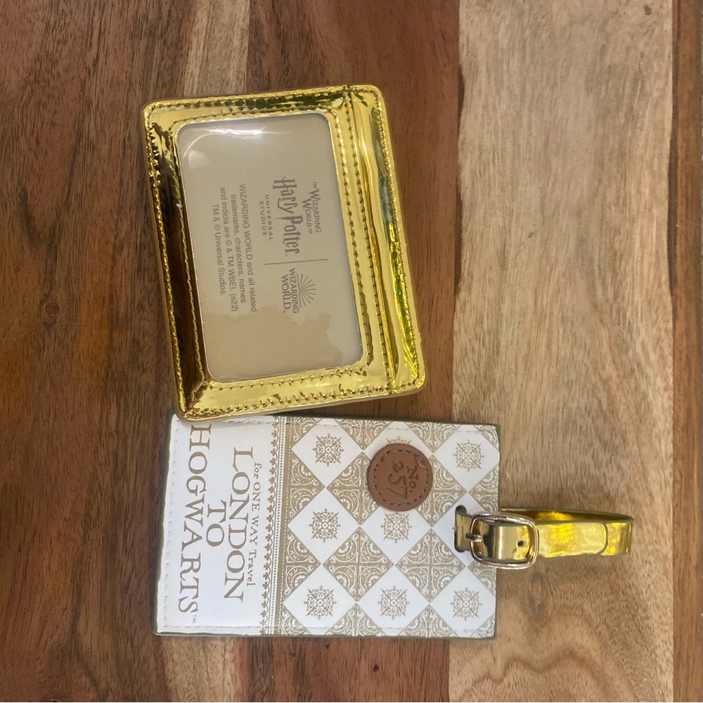 Harry Potter Gringotts card holder & Harry Potter luggage tag